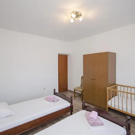 Peran * Grebaštica